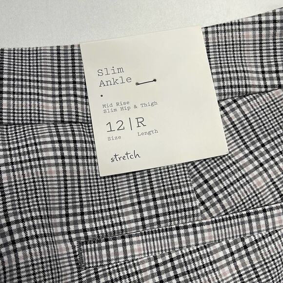 A NEW DAY Women’s 12 Stretch Gray / Pink Slim Ankle Pant - Picture 4 of 4